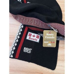 Roots Canada Knit Winter Scarf Spell Out Knit Black And Red NEW Wool Blend